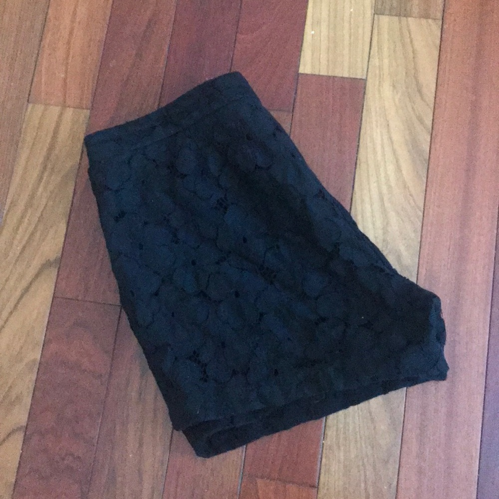Shorts - Picture 4 of 4